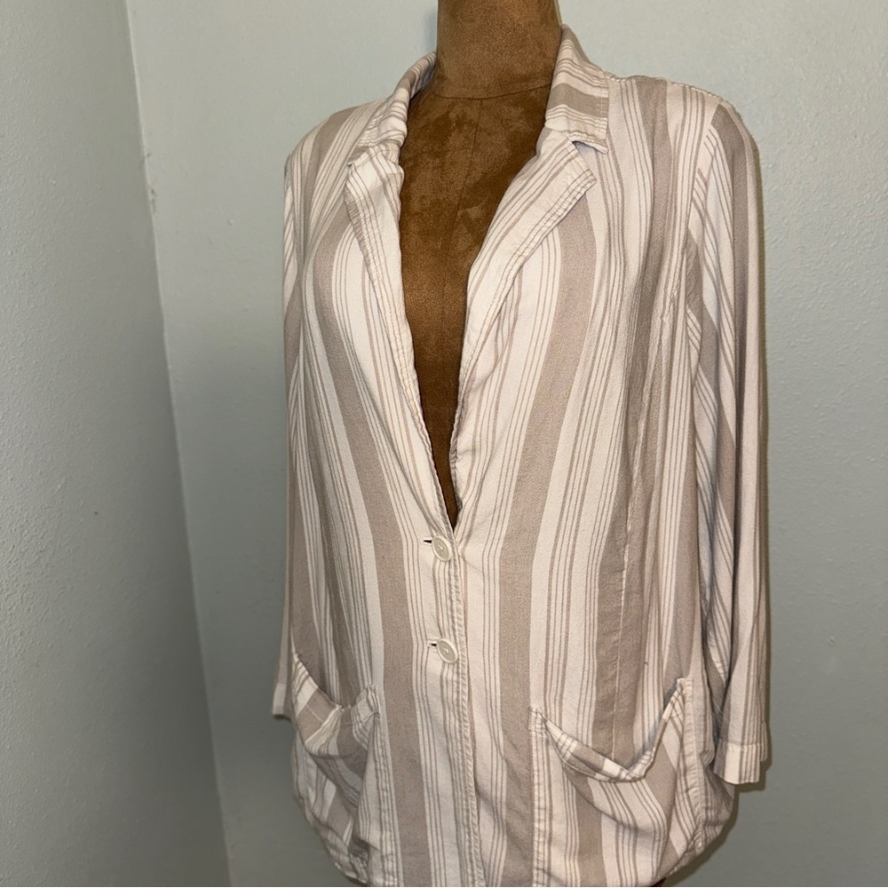 Torrid Size 3 3X Blazer, Beige White Striped, Soft Linen Blend Long Sleeve Lined - Picture 3 of 10